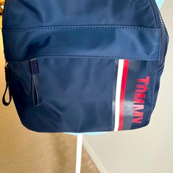 Tommy Hilfiger: NEW Women Nylon Navy back Pack. NWOT - Picture 5 of 10